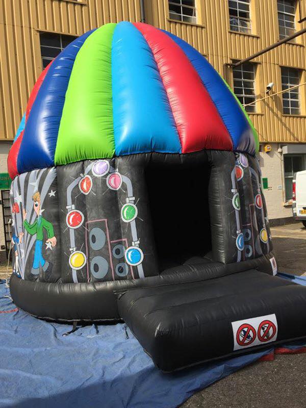 jumping jacks bouncy castle hire